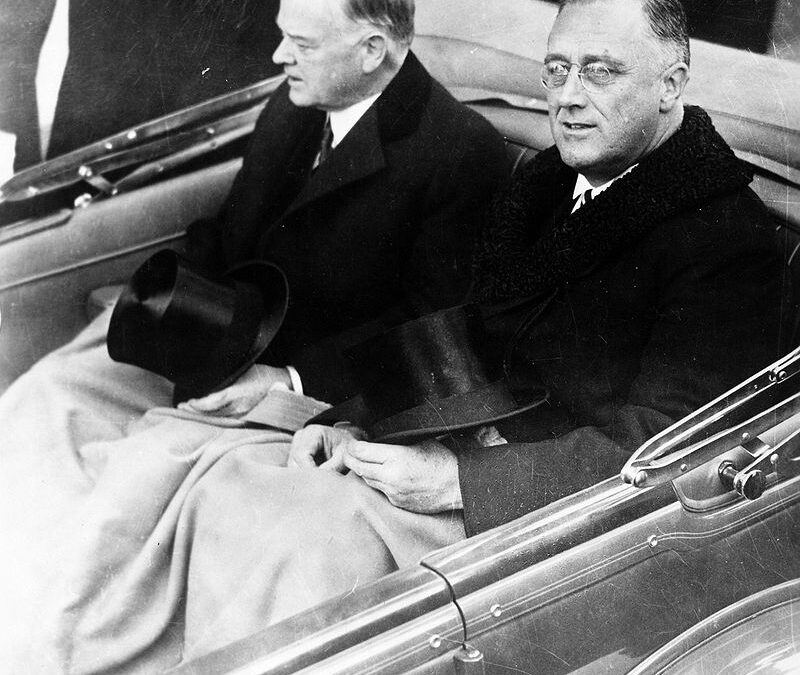 Roosevelt y el saliente presidente Hoover 1933
